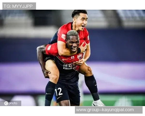 瀚森上半场遇挑战下半场展现冷静自信的适应之路