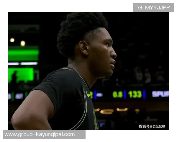 奎因半场表现亮眼13号秀砍下8分4板并送生涯最高8助