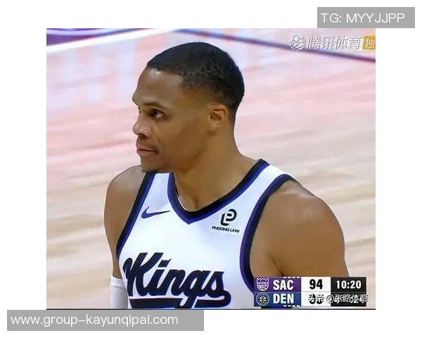 掘金半场小幅领先国王约基奇表现出色戈登贡献12分威少状态低迷三分球未能命中