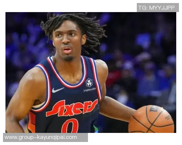 马克西称赞哈登新赛季表现出色训练刻苦展现对篮球的热爱与执着